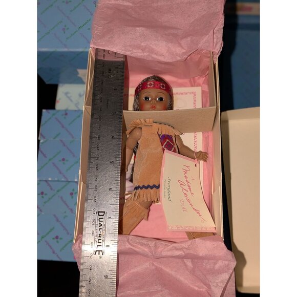 Madame Alexander 8" Pocahontas Americana Collection Doll #100350 Tag Box - Picture 3 of 6